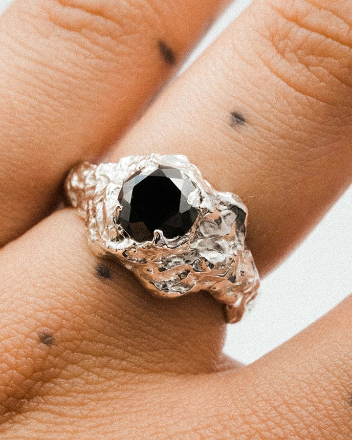 Raven Ring